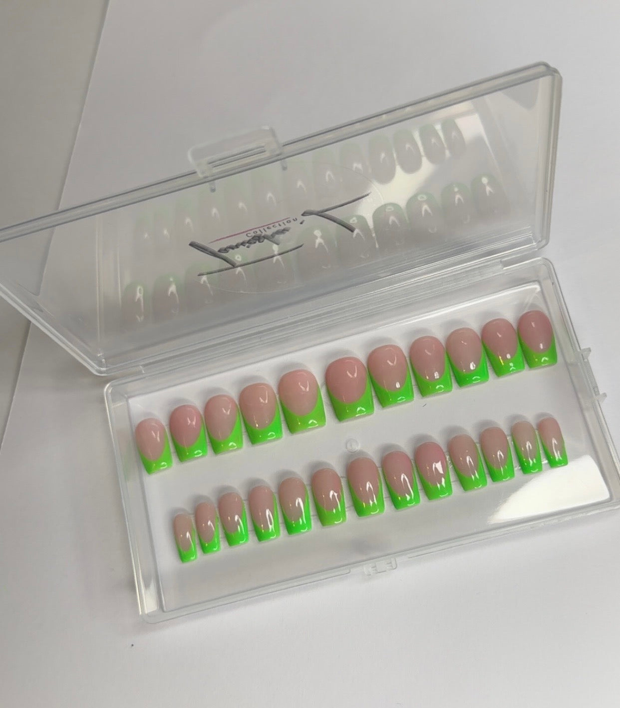 C Curve French Tip - Neon Green - (XS-M) - press on nails - set of 20/24