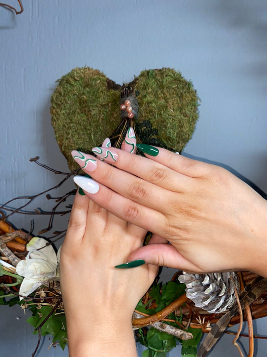 Forest Girl (XS-M) - press on nails - set of 10