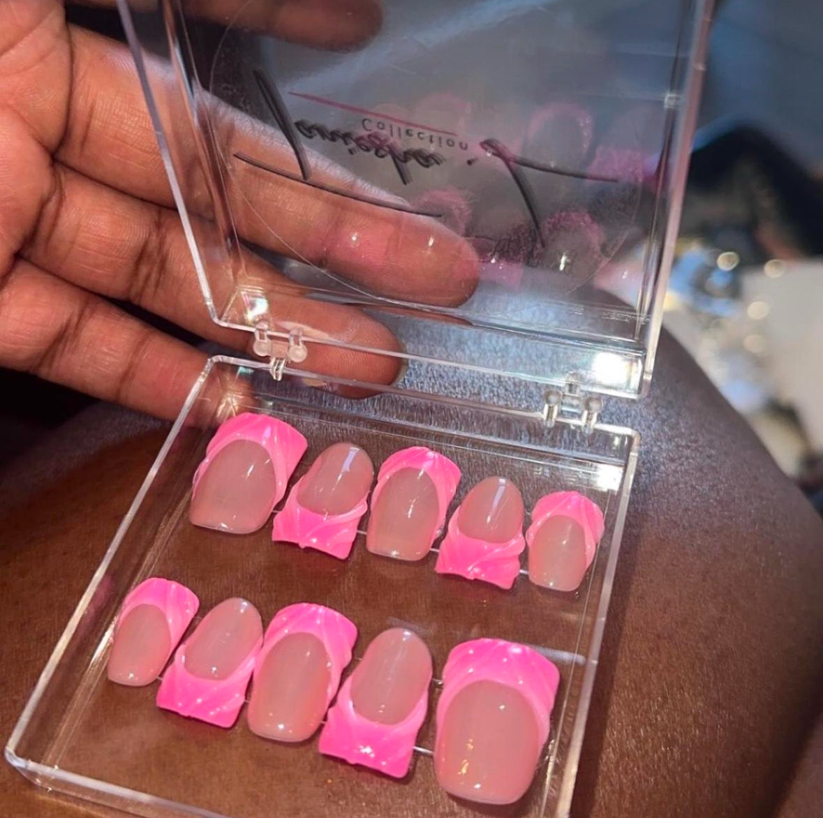 Pink Aura (XS-M) - press on nails - set of 10