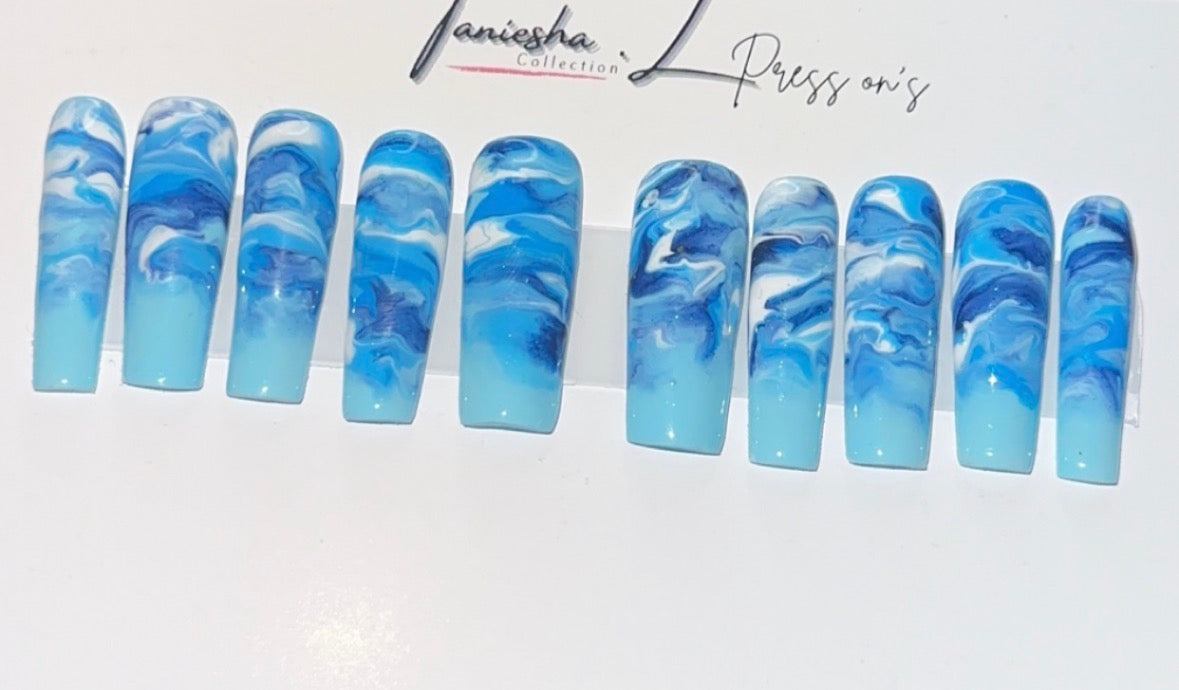 Sea View (L-3XL) - press on nails - set of 10